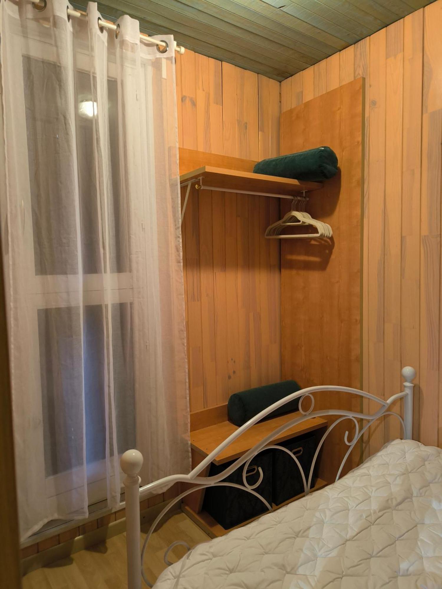 Appartement Vert Tendre Face A La Montagne Bagneres-de-Luchon Bagian luar foto